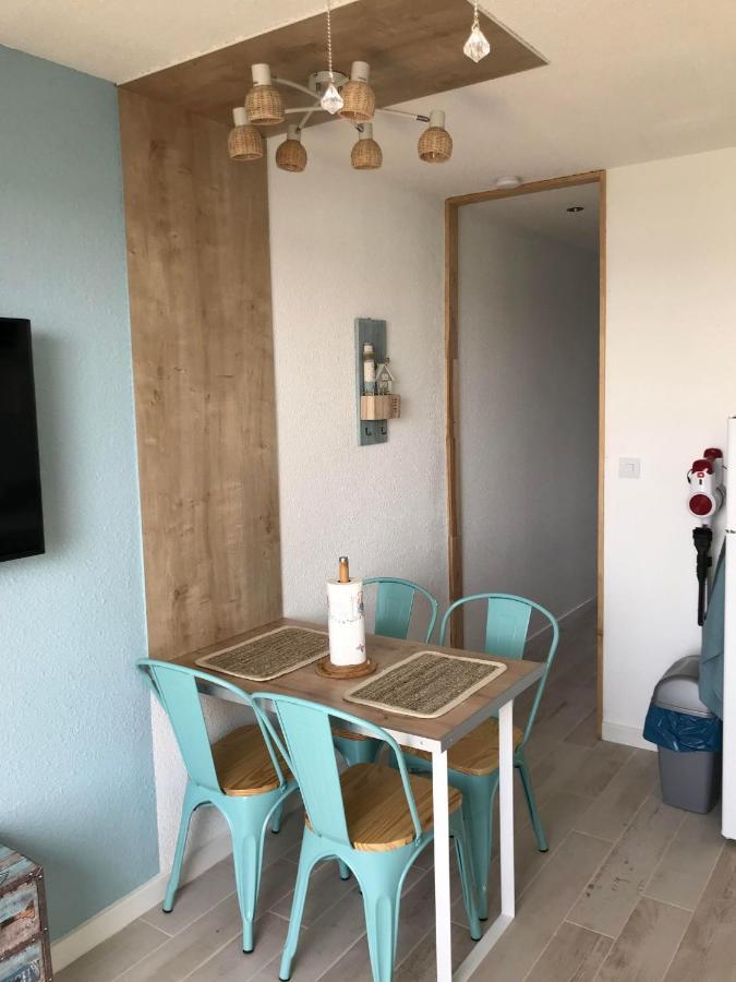 Ile Du Cap Couladere: Lakeside Retreat With Jacuzzi And Pool Complex *